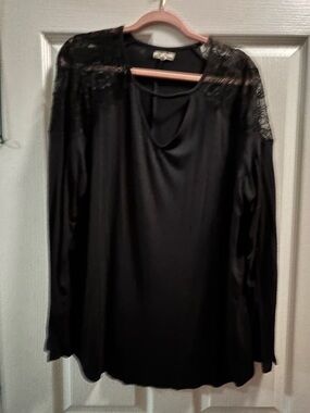 Maurices Black Long Sleeve Top with Scoop Neck and Lace